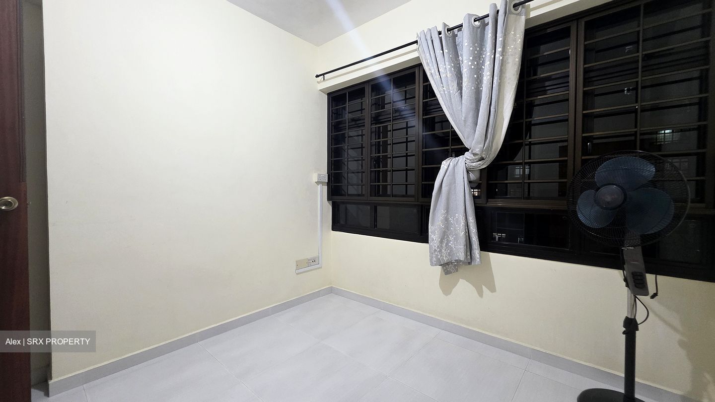 Blk 220A Linear Green @ Bedok (Bedok), HDB 4 Rooms #639149511